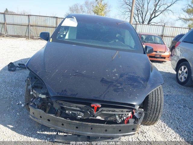 Tesla Model X 60d/p100d/p90d 2016 5YJXCAE44GF007150 Image 12