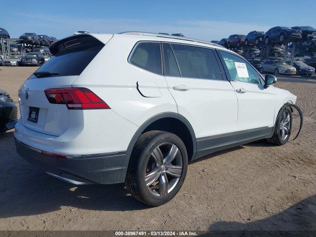 3VV3B7AX5MM020664 Volkswagen Tiguan