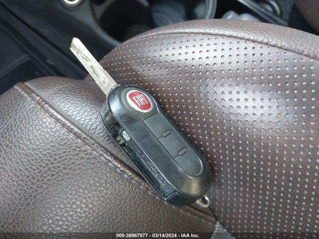 2013 FIAT 500 3C3CFFBR4DT560398 Photo 10