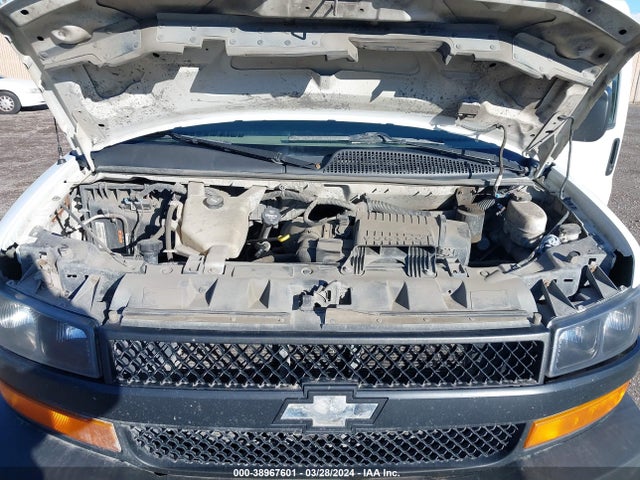 Chevrolet Express 2500 Ls 2018 1GAWGEFG0J1290493 Image 10