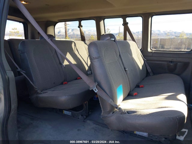 Chevrolet Express 2500 Ls 2018 1GAWGEFG0J1290493 Image 8