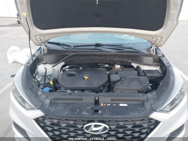KM8J23A4XKU902017 Hyundai TUCSON SE