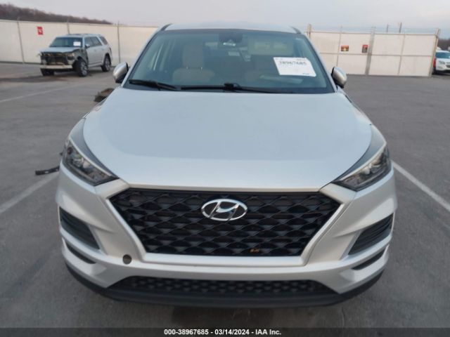 KM8J23A4XKU902017 Hyundai TUCSON SE