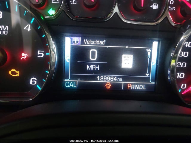 Chevrolet Tahoe Lt 2018 1GNSCBKC4JR133870 Image 16