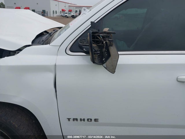 Chevrolet Tahoe Lt 2018 1GNSCBKC4JR133870 Image 22