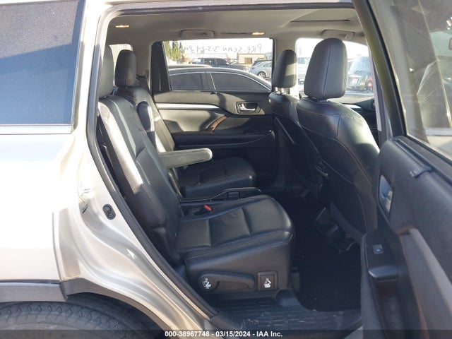 Toyota Highlander Xle V6 2014 5TDJKRFH4ES051263 Image 8