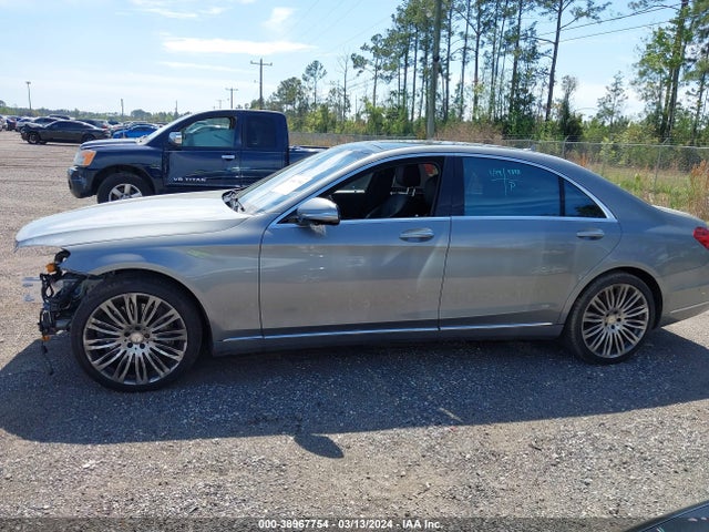 Mercedes-Benz S 550 2015 WDDUG8CB2FA172354 Image 15