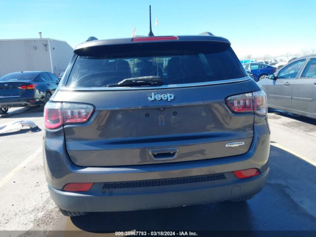 3C4NJCBB1KT851278 Jeep Compass Latitude Fwd