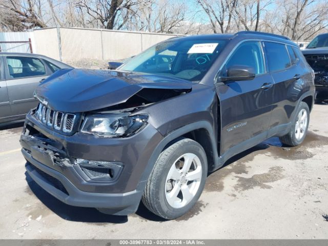 3C4NJCBB1KT851278 Jeep Compass Latitude Fwd