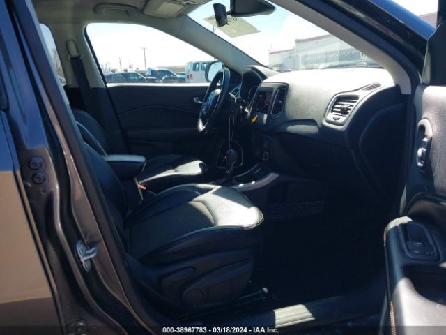 3C4NJCBB1KT851278 Jeep Compass Latitude Fwd