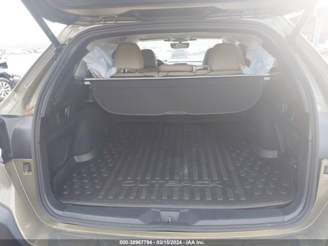 Subaru Outback Limited 2023 4S4BTANC8P3216353 Image 8
