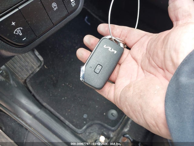 KIA SELTOS S 2022 KNDEU2AA7N7263288 Image 11
