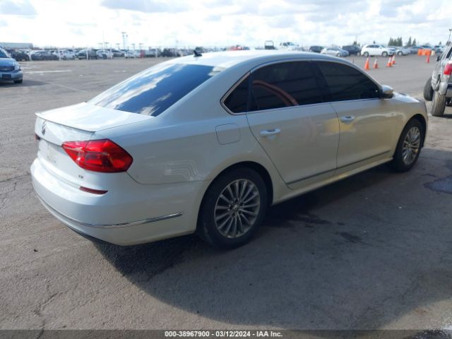 1VWAT7A33GC059790 Volkswagen Passat 1.8t S