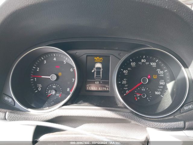 1VWAT7A33GC059790 Volkswagen Passat 1.8t S
