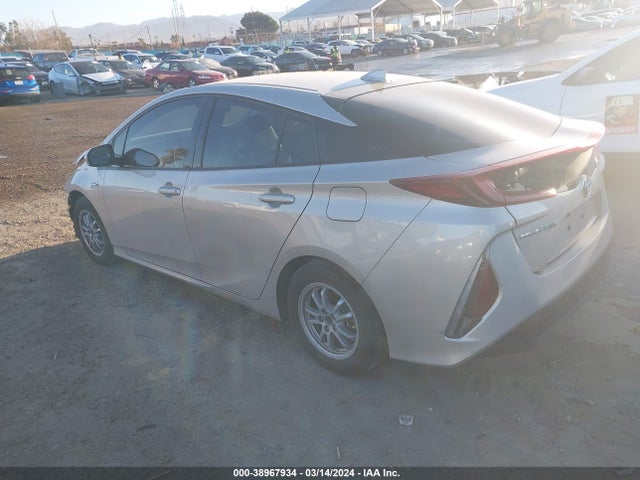 Toyota Prius Prime Premium 2017 JTDKARFP6H3052824 Image 3