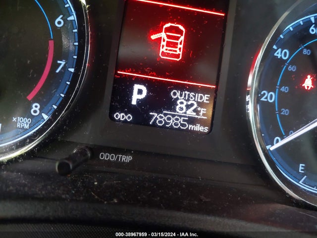 Toyota COROLLA LE 2019 2T1BURHE0KC222399 Image 16
