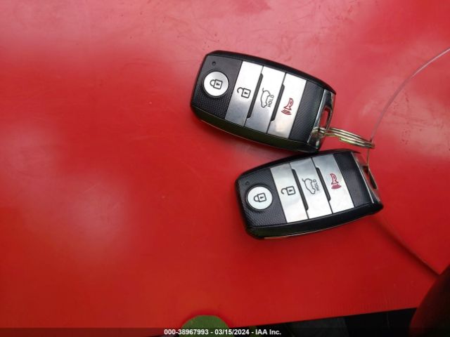 KNDJP3A58K7022284 KIA SOUL +