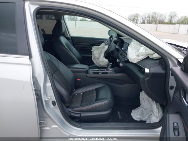 1N4BL4CV2KN301024 Nissan Altima 2.5 Sr