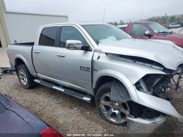 RAM 1500 Laramie  4x4 5'7 Box 2017 1C6RR7NT9HS565007 Image 14