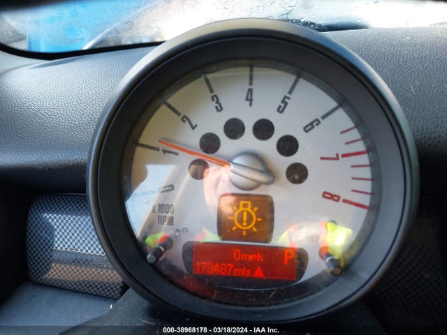 2011 MINI COOPER S WMWSV3C57BTY13739 Photo 6