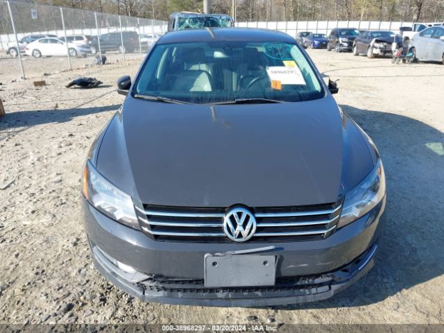 1VWBT7A30EC117632 Volkswagen Passat 1.8t Sport