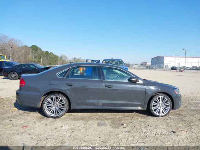 1VWBT7A30EC117632 Volkswagen Passat 1.8t Sport