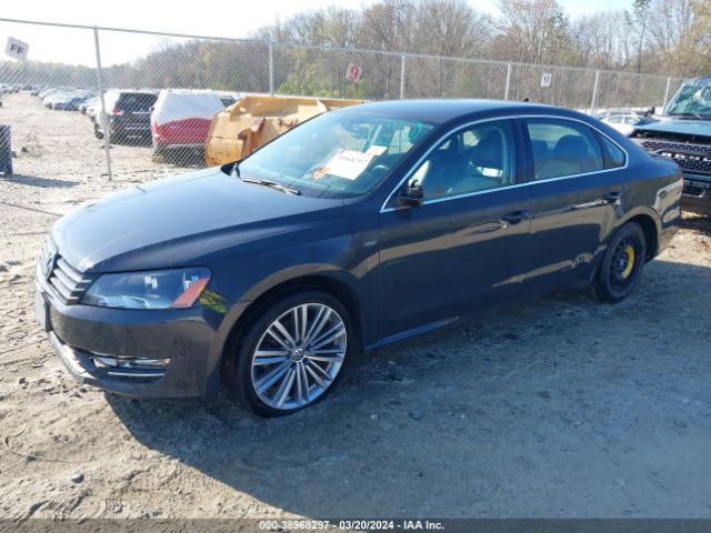 1VWBT7A30EC117632 Volkswagen Passat 1.8t Sport
