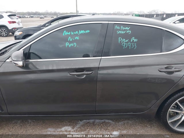 Genesis G70 2.0t Rwd 2022 KMTG34TA0NU102059 Image 14