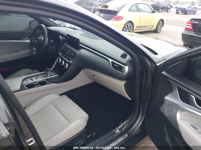 Genesis G70 2.0t Rwd 2022 KMTG34TA0NU102059 Image 5