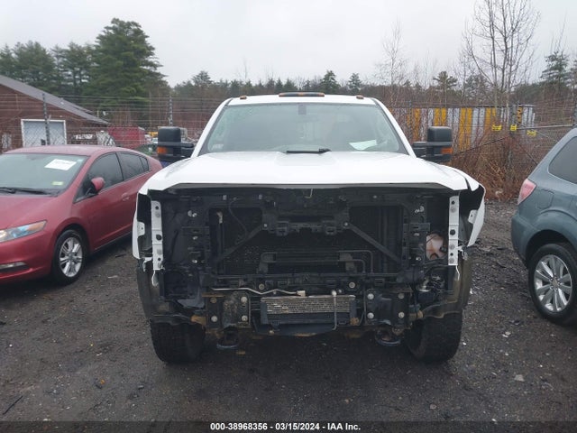 Chevrolet Silverado 2500hd Wt 2019 2GC2KREGXK1230102 Image 13