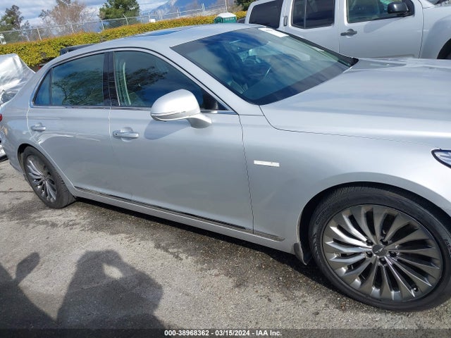 Genesis G90 3.3t Premium 2017 KMHG34JA9HU022793 Image 13