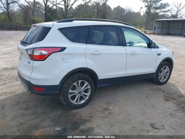 Ford ESCAPE SE 2018 1FMCU9GD1JUB85731 Image 4