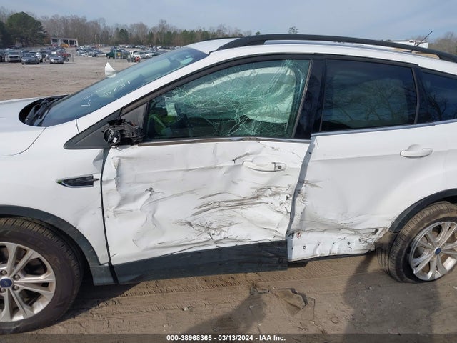 Ford ESCAPE SE 2018 1FMCU9GD1JUB85731 Image 6