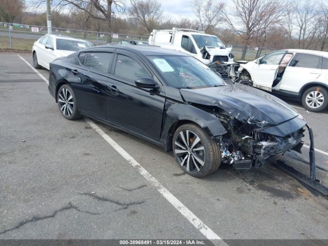 38968491 :رقم المزاد ، 1N4BL4CV8NN337384 vin ، 2022 Nissan Altima Sr Fwd مزاد بيع