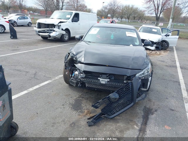 38968491 :رقم المزاد ، 1N4BL4CV8NN337384 vin ، 2022 Nissan Altima Sr Fwd مزاد بيع