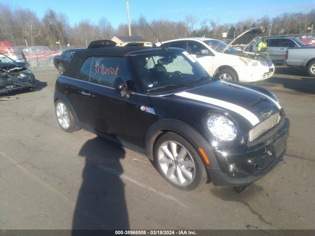 2015 MINI CONVERTIBLE WMWZP3C57F2A91499 Photo 0