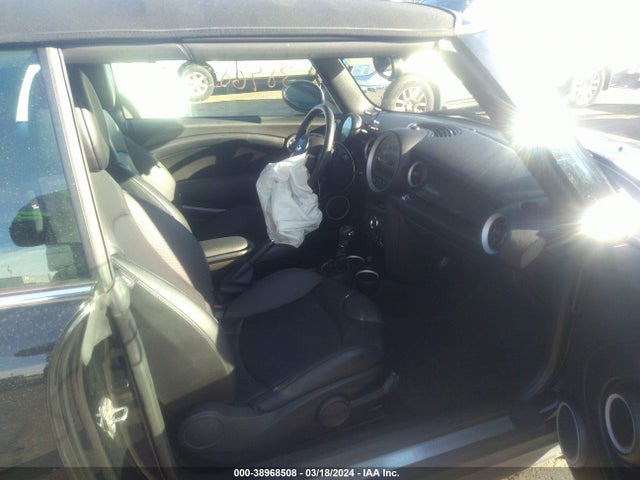 2015 MINI CONVERTIBLE WMWZP3C57F2A91499 Photo 4