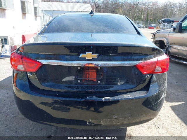 Chevrolet IMPALA 1LT 2018 2G1105S37J9152611 Image 17