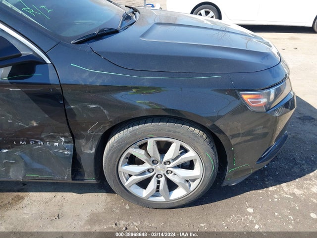 Chevrolet IMPALA 1LT 2018 2G1105S37J9152611 Image 18