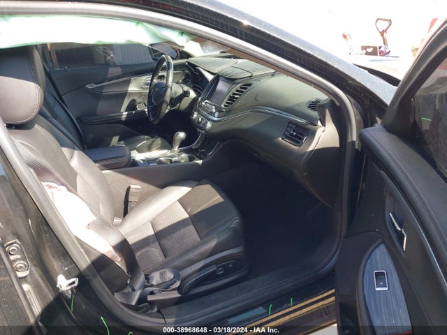 Chevrolet IMPALA 1LT 2018 2G1105S37J9152611 Image 5