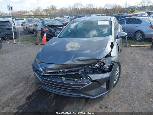 Hyundai ELANTRA SE 2019 5NPD74LFXKH459949 Image 12
