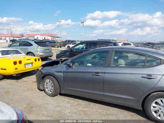Hyundai ELANTRA SE 2019 5NPD74LFXKH459949 Image 14