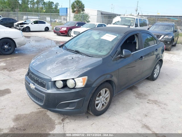 Chevrolet Sonic Lt Auto 2014 1G1JC5SH6E4229254 Image 2