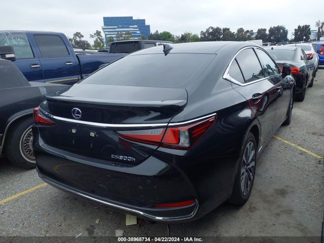 58ACA1C17MU007566 Lexus ES 300H