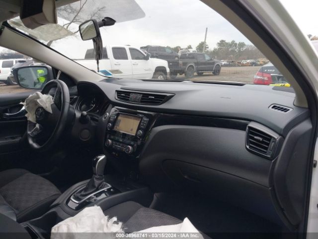 JN1BJ1CRXHW105808 Nissan Rogue Sport Sv