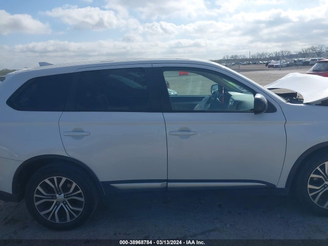 JA4AD2A36HZ057530 Mitsubishi Outlander Es
