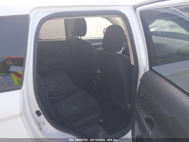 JA4AD2A36HZ057530 Mitsubishi Outlander Es