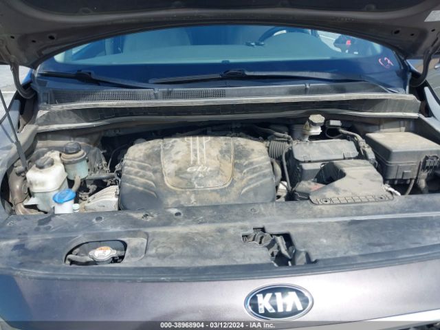 KNDMB5C11F6026674 KIA SEDONA LX