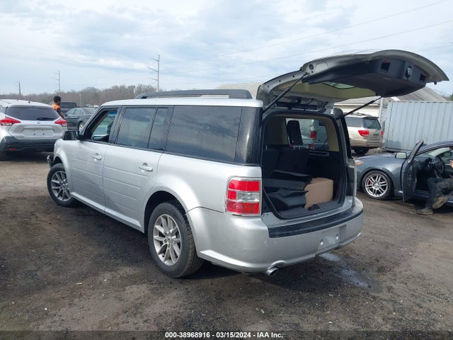 Ford FLEX SE 2019 2FMGK5B82KBA12799 Image 3