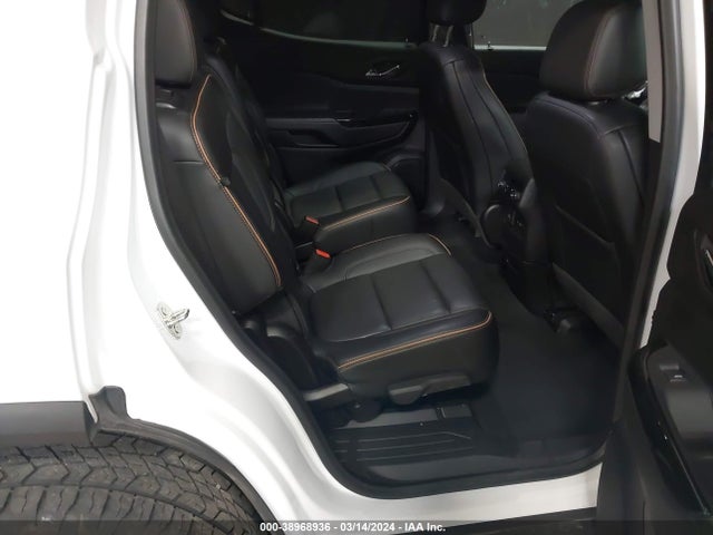 GMC Acadia Awd At4 2022 1GKKNLLS9NZ118368 Image 8